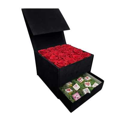 Box con Cassetto Rose Stabilizzate e Cioccolattini Artigianali 2